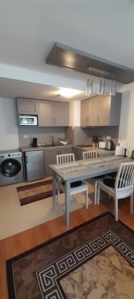 Belvedere Holiday Club L103